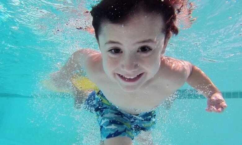 Antes e Depois CHOCANTE: Veja Como Transformamos Esse Quintal em um Paraíso com Piscina! 17 Antes e Depois CHOCANTE: Veja Como Transformamos Esse Quintal em um Paraíso com Piscina!