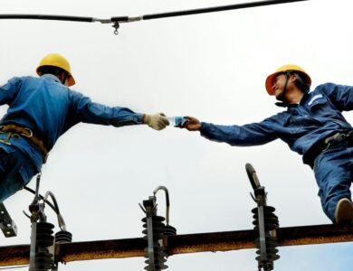 Conheça 79 empresas do ramo Construção de estações e redes de distribuição de energia elétrica em Santa Catarina