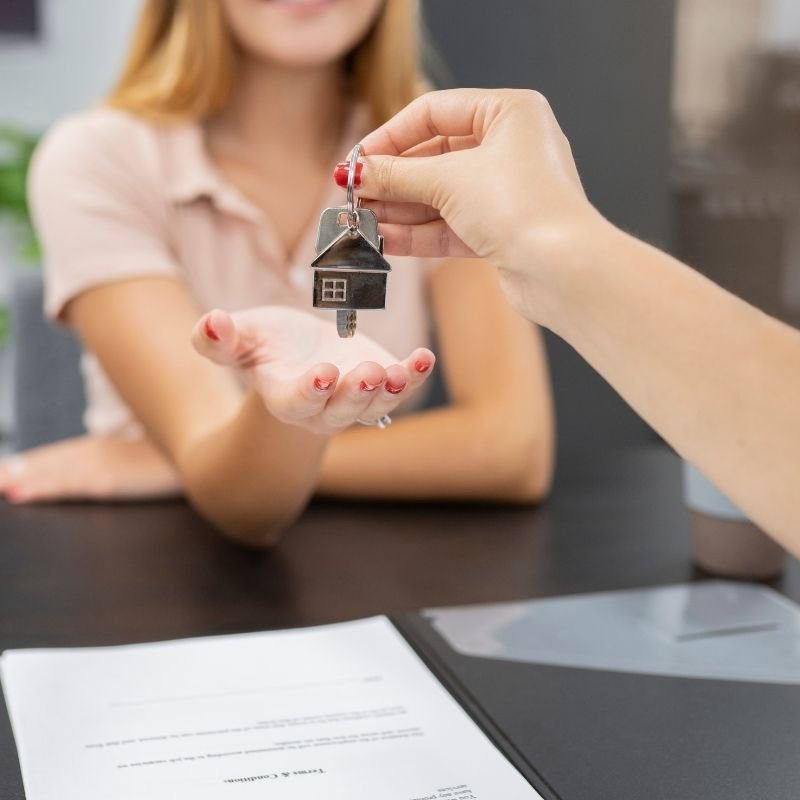 É possível usar o saldo do FGTS para dar entrada em apartamento na planta? 16 c4f04e940f344bd0b34b7e3dcc1a4ffe